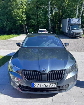 skoda superb leśna Skoda Superb cena 86100 przebieg: 131000, rok produkcji 2017 z Leśna